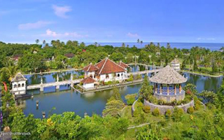 reisen taman ujung bali 885