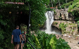 Tour Tegenungan wasserfall Bali