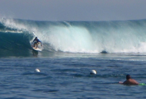 wassersport surfing nusa penida lembongan bali